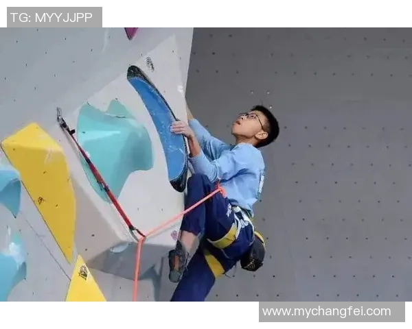 上海攀岩队勇敢反击创新之路探索团队精神与技术提升的双重突破